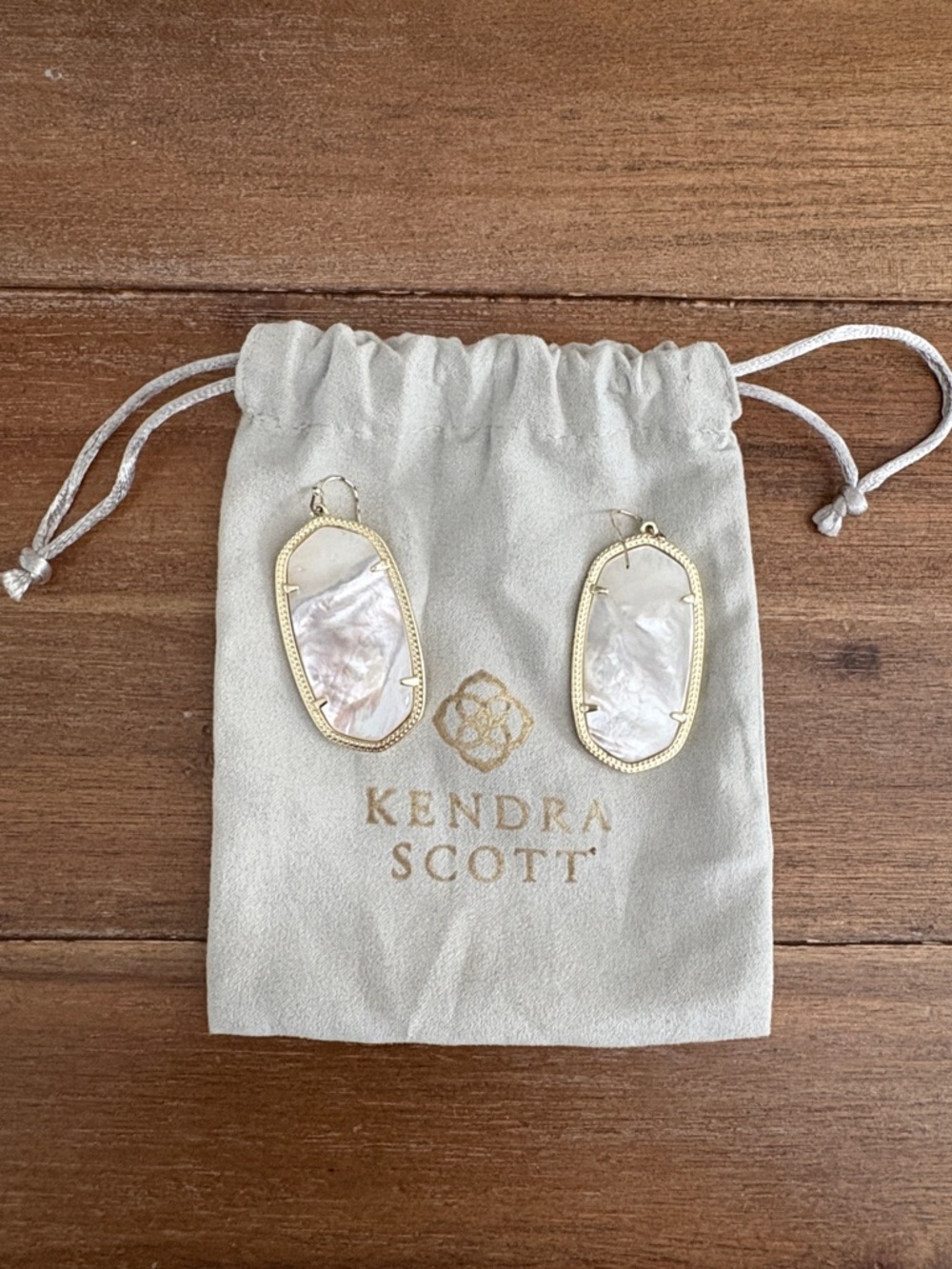 Kendra Scott Gold and White Mother-of-Pearl Drop Earrings